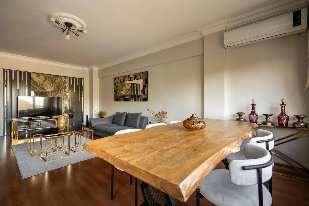 Bosphorus View 5Br Duplex Apartment Istanbul