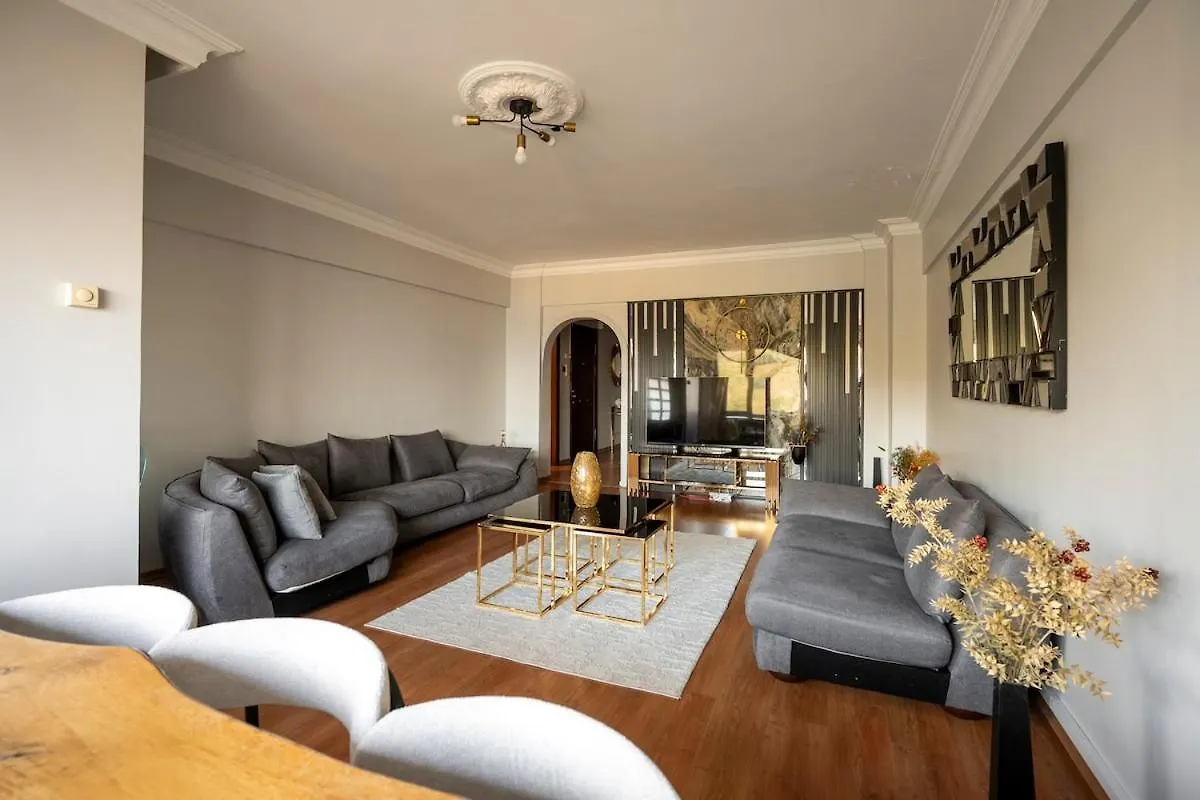 Bosphorus View 5Br Duplex Apartment Istanbul