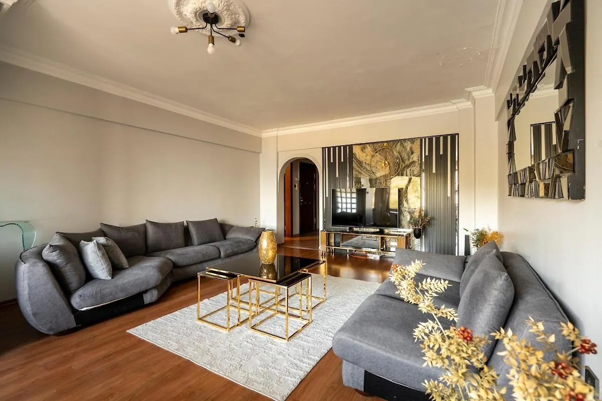 Bosphorus View 5Br Duplex Apartment Istanbul