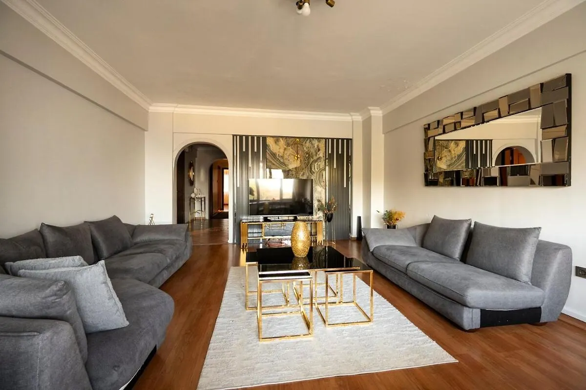 Bosphorus View 5Br Duplex Apartment Istanbul