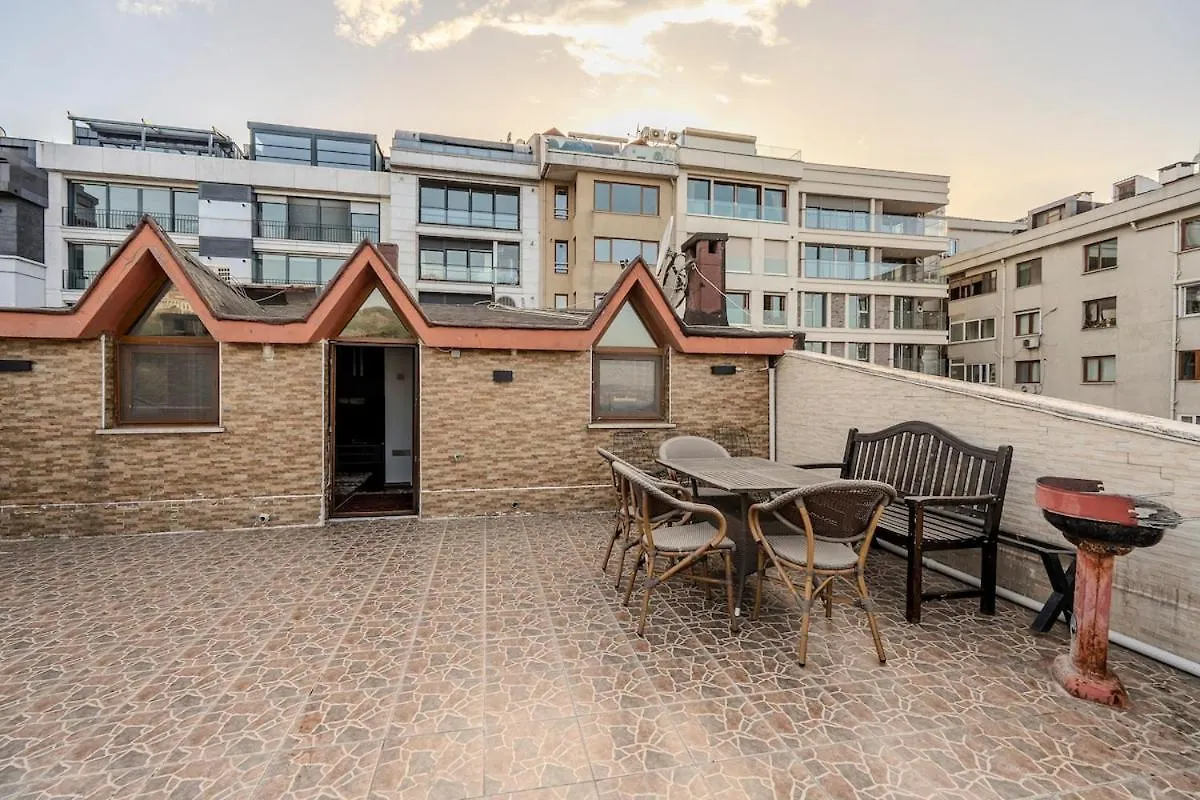 Bosphorus View 5Br Duplex Apartment Istanbul